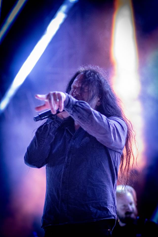 Brutal Assault, den třetí: Žánrové hranice zbourali Primus, severskou atmosféru přivezli Eivør a bavili i Misþyrming s Nergalem