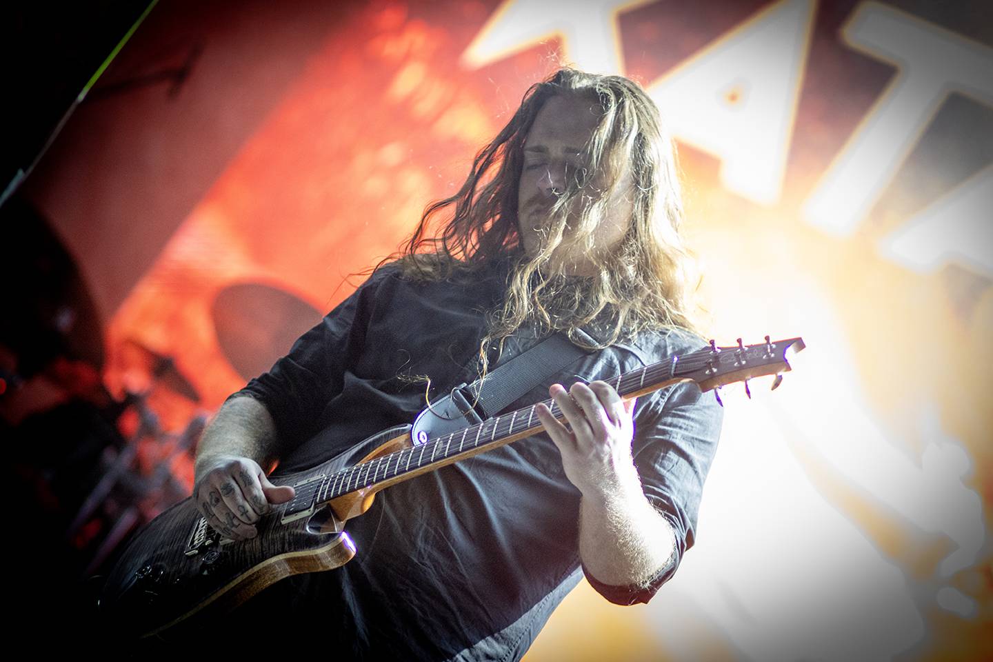 Brutal Assault, den třetí: Žánrové hranice zbourali Primus, severskou atmosféru přivezli Eivør a bavili i Misþyrming s Nergalem