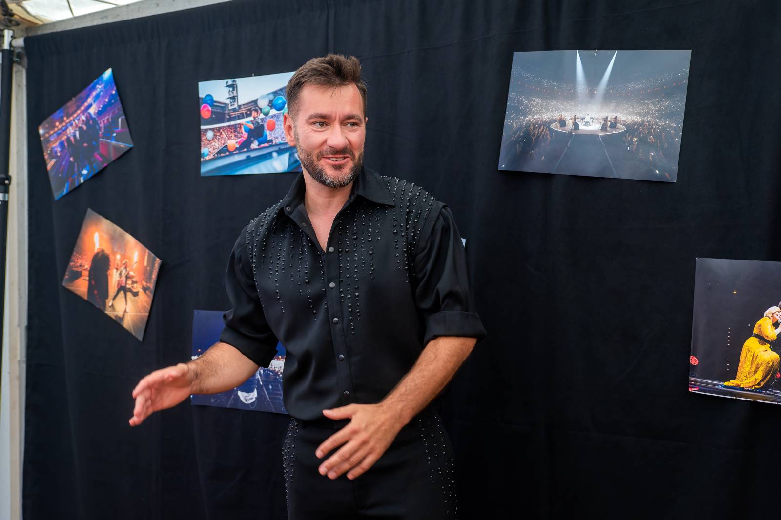 Marek Ztracený přepsal dějiny. Zpívala s ním celá Letná, jeho syn si střihl kytarové sólo