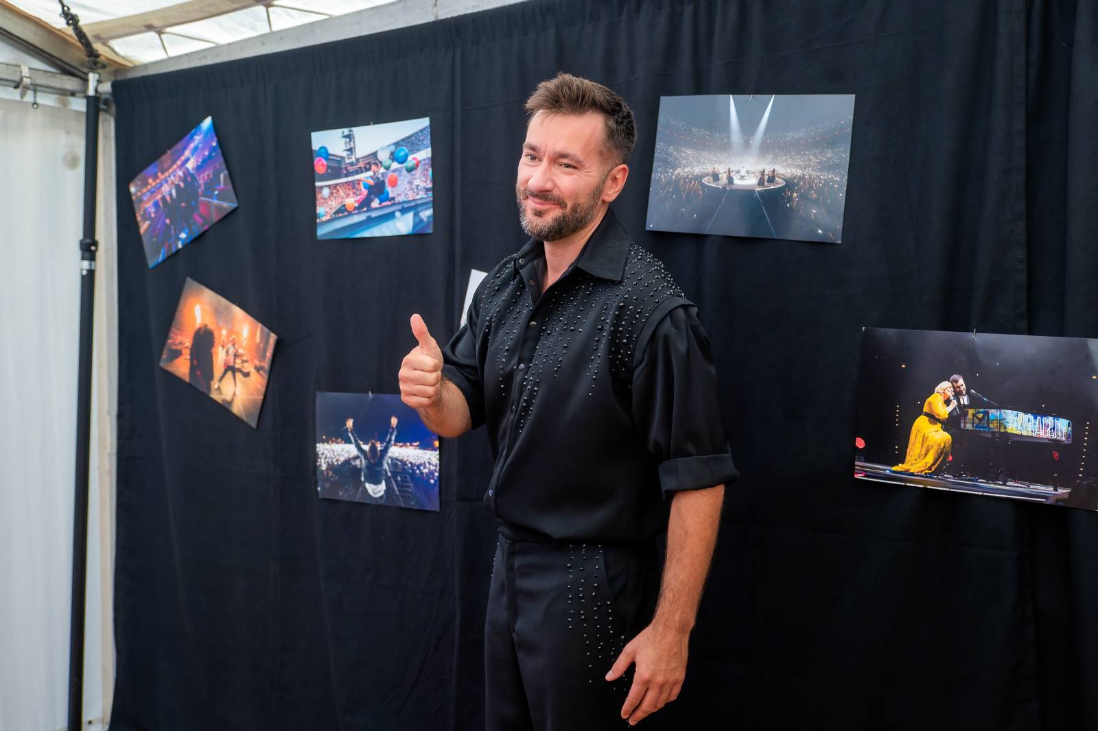 Marek Ztracený přepsal dějiny. Zpívala s ním celá Letná, jeho syn si střihl kytarové sólo