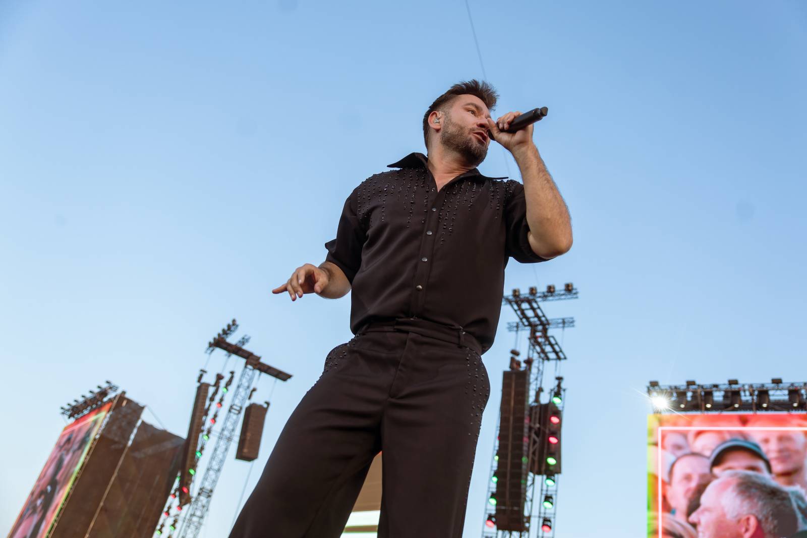 Marek Ztracený přepsal dějiny. Zpívala s ním celá Letná, jeho syn si střihl kytarové sólo