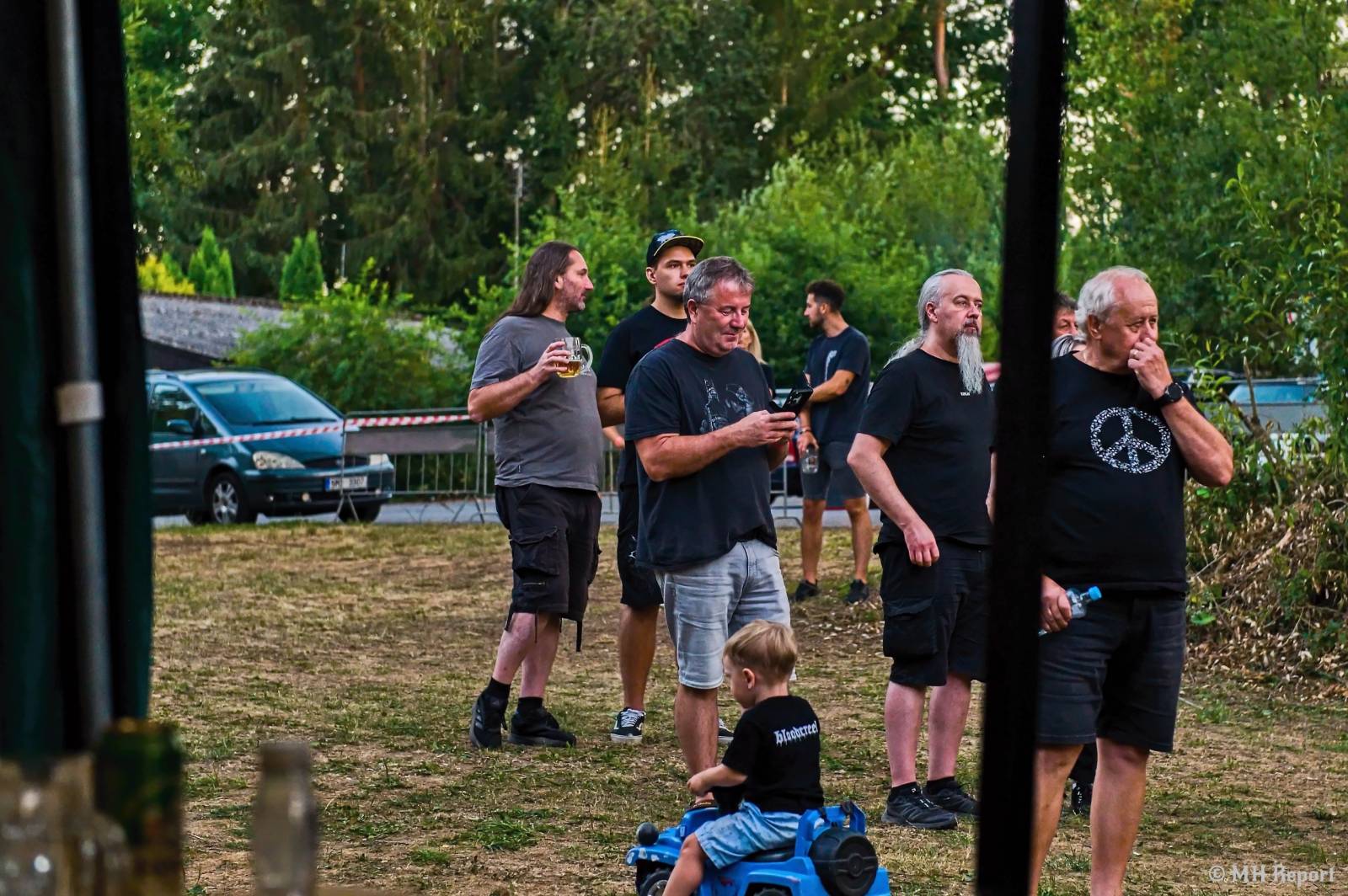 Bloodcreek oslavili deset let na scéně. K narozeninám jim přáli Mysthica, Morus, Corona i Sixth Dimension