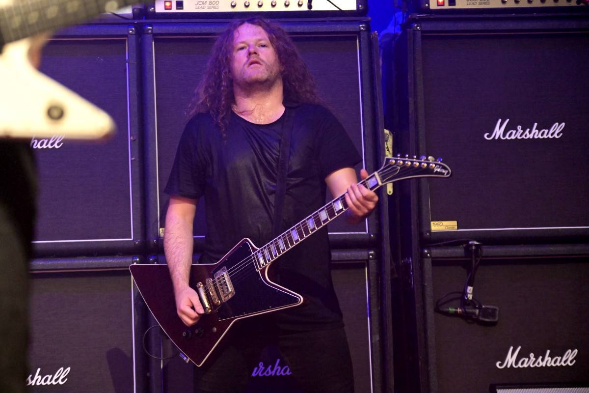 Airbourne rozpálili pražskou Archu svou energií, předskakovaly jim holky z The Agony