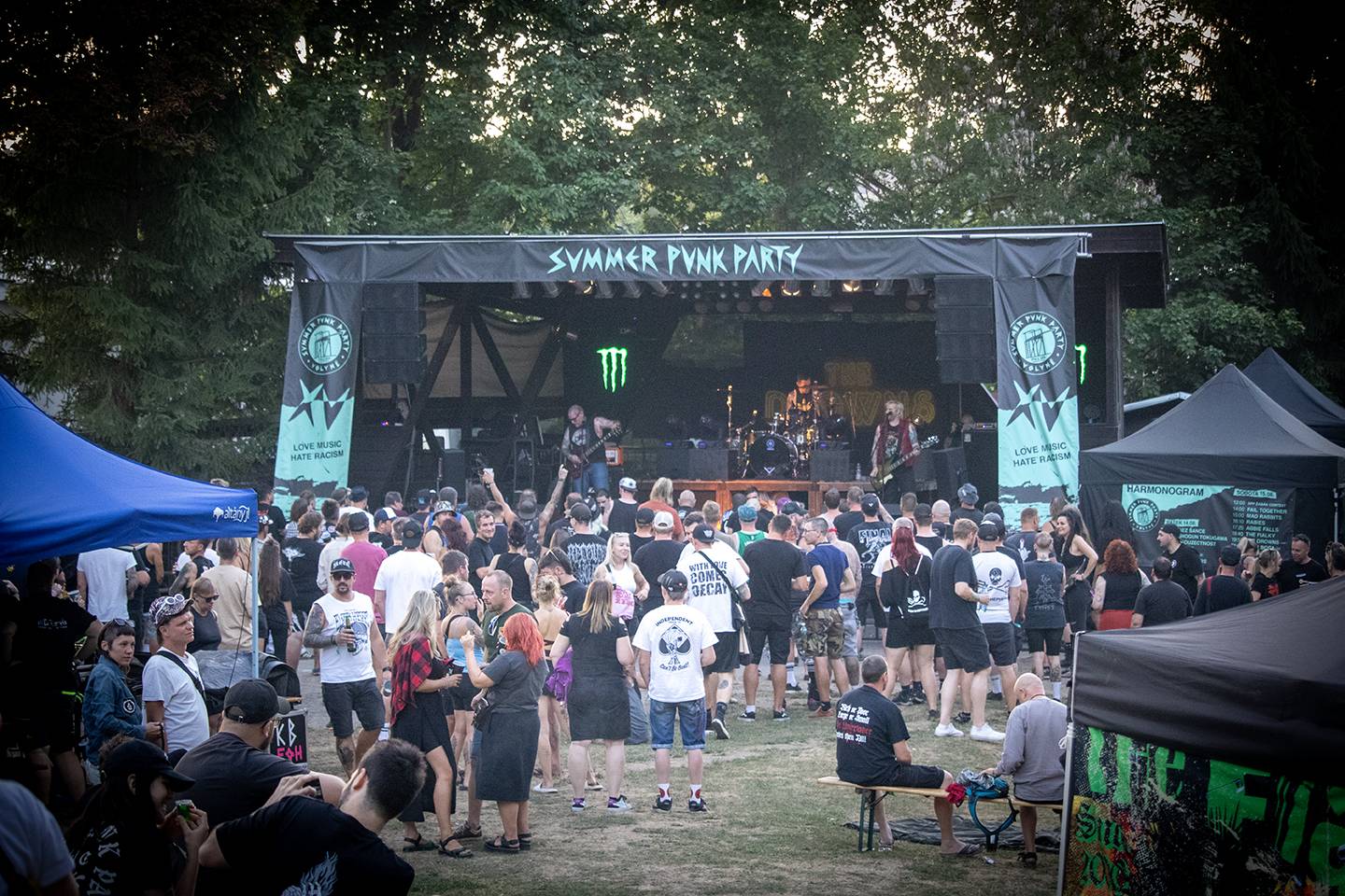 Krav Boca, H2O a Mad Rabbits: Divoké finále Summer Punk Party ve Volyni