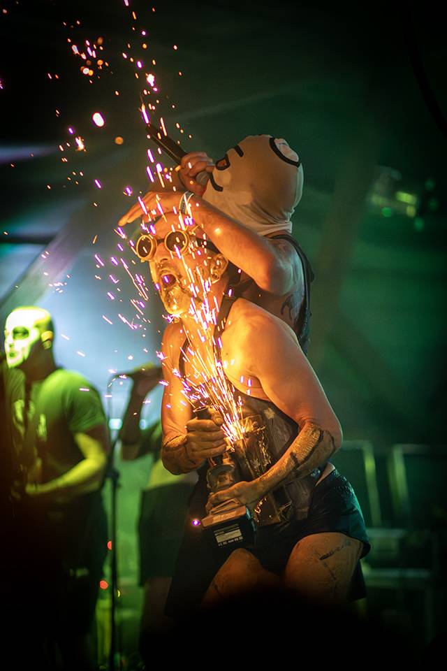 Krav Boca, H2O a Mad Rabbits: Divoké finále Summer Punk Party ve Volyni