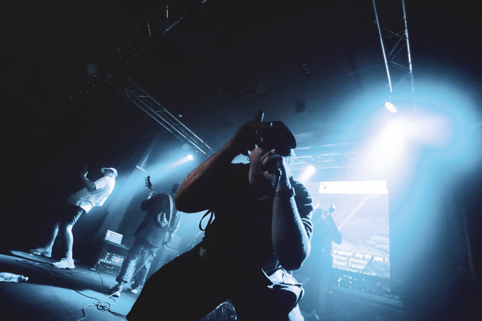Australští SPEED v Praze: stagedives, moshpity a DIY hardcore