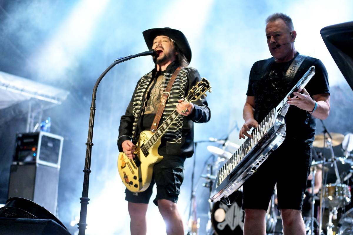 TrutnOFF, den třetí: The Wailers, Monkey Business i Lucie ovládli areál Na Bojišti. Kodymova kytara skončila v publiku