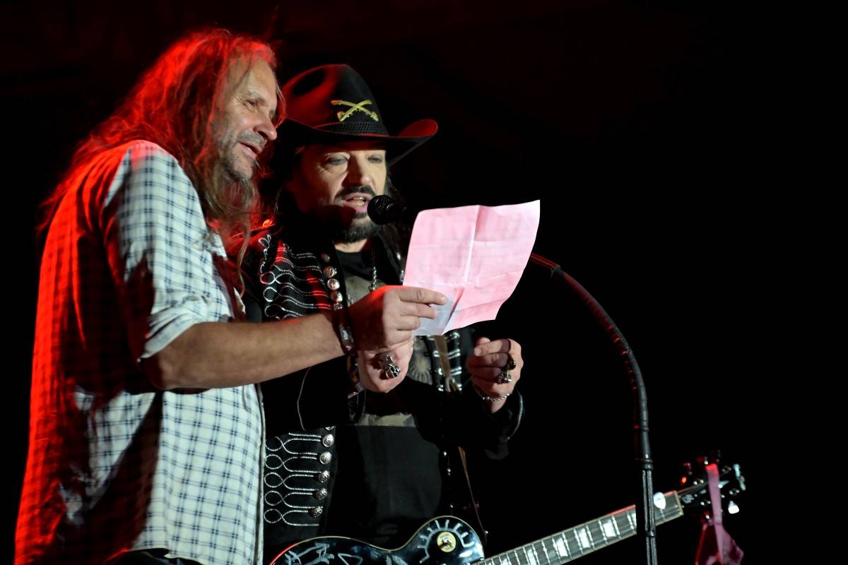 TrutnOFF, den třetí: The Wailers, Monkey Business i Lucie ovládli areál Na Bojišti. Kodymova kytara skončila v publiku