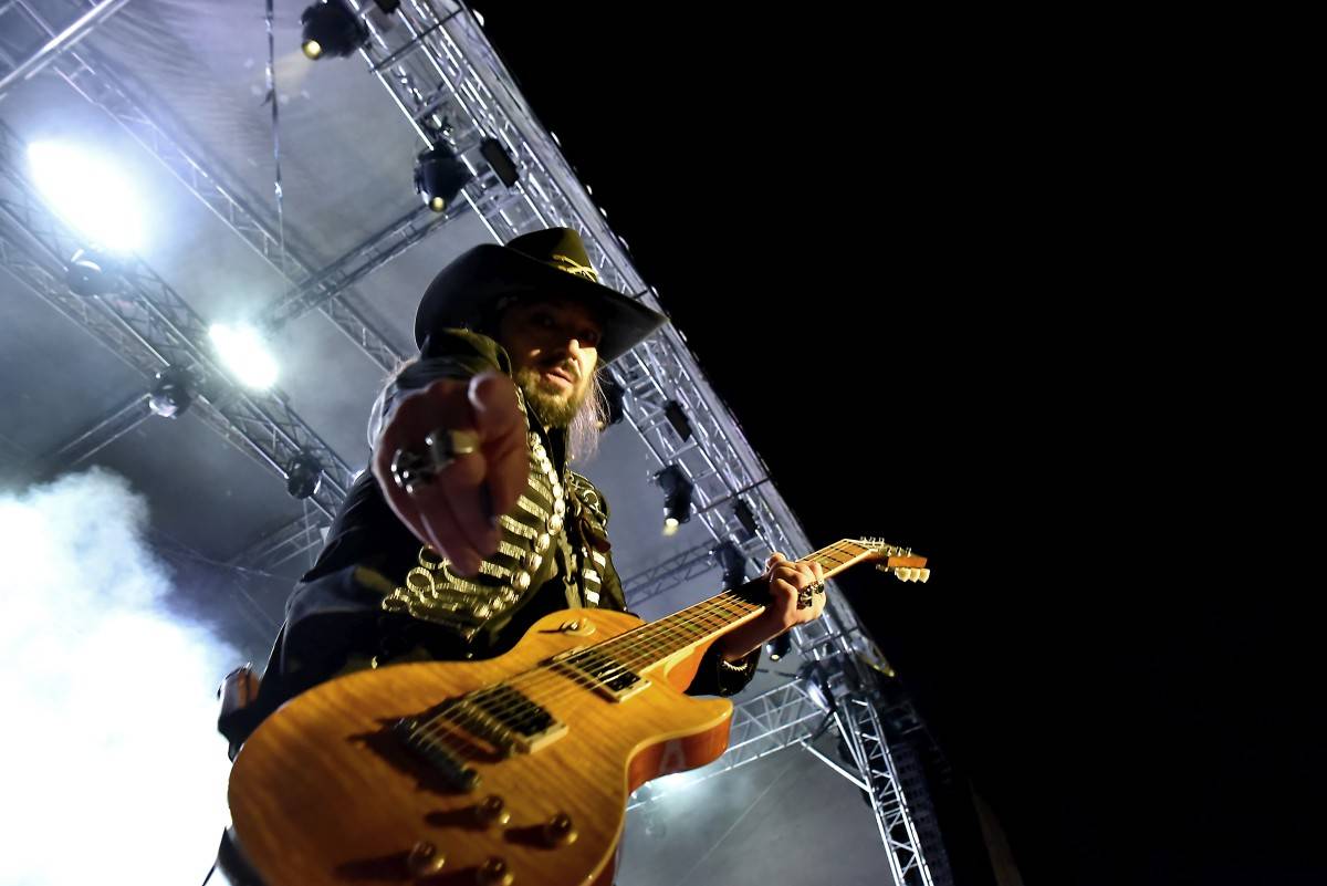 TrutnOFF, den třetí: The Wailers, Monkey Business i Lucie ovládli areál Na Bojišti. Kodymova kytara skončila v publiku