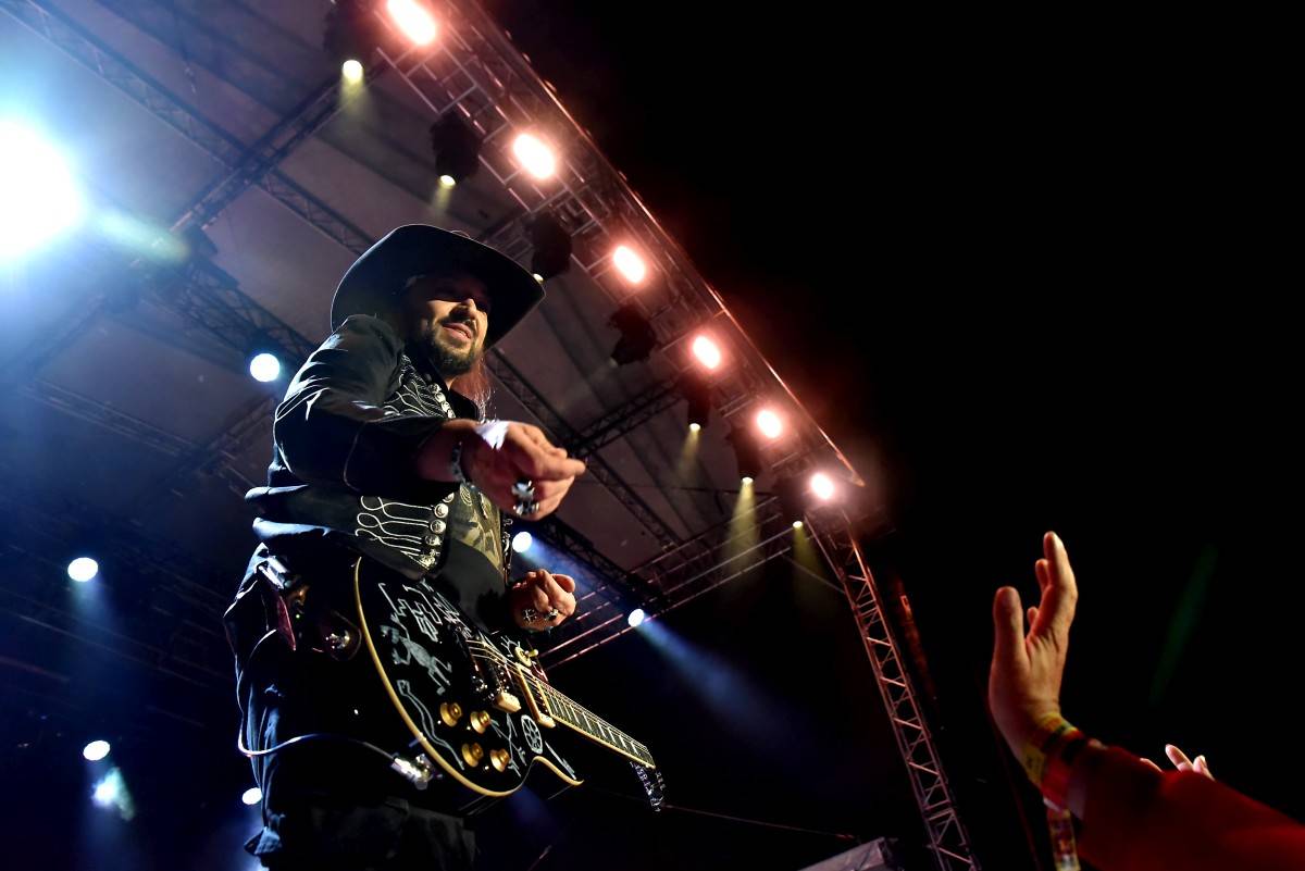 TrutnOFF, den třetí: The Wailers, Monkey Business i Lucie ovládli areál Na Bojišti. Kodymova kytara skončila v publiku