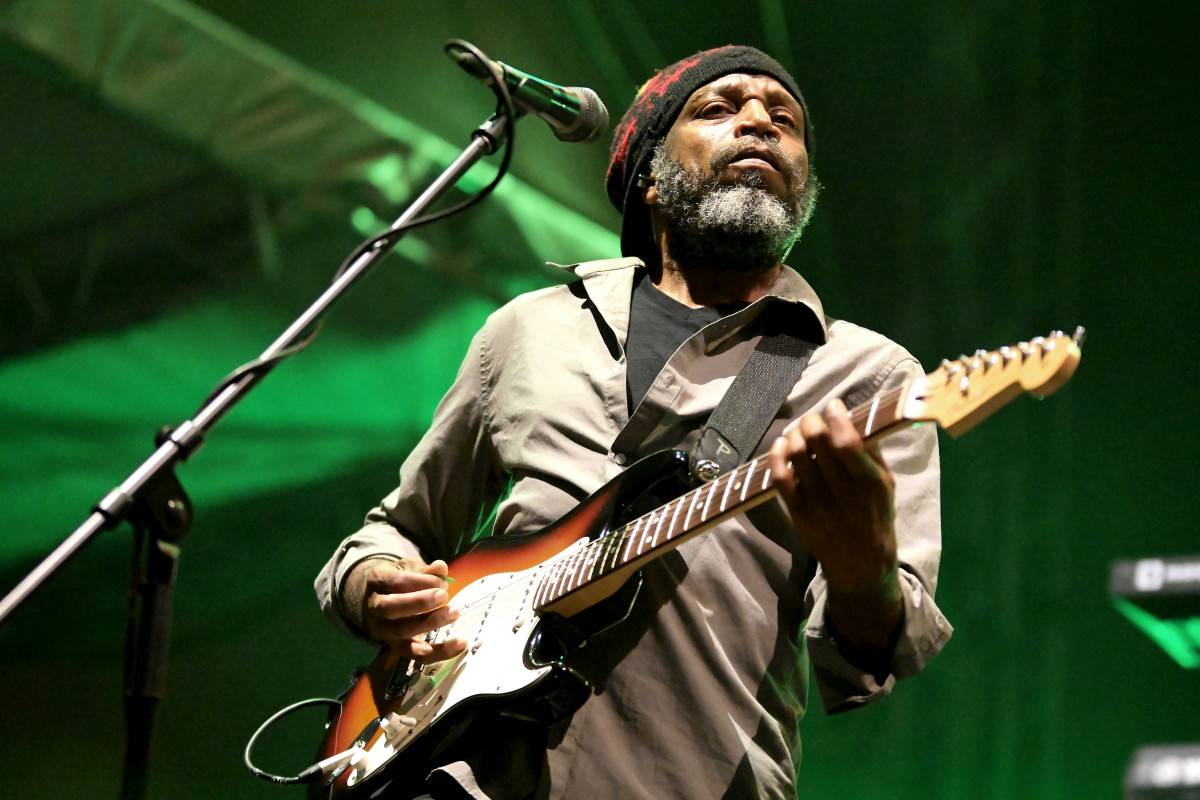 TrutnOFF, den třetí: The Wailers, Monkey Business i Lucie ovládli areál Na Bojišti. Kodymova kytara skončila v publiku