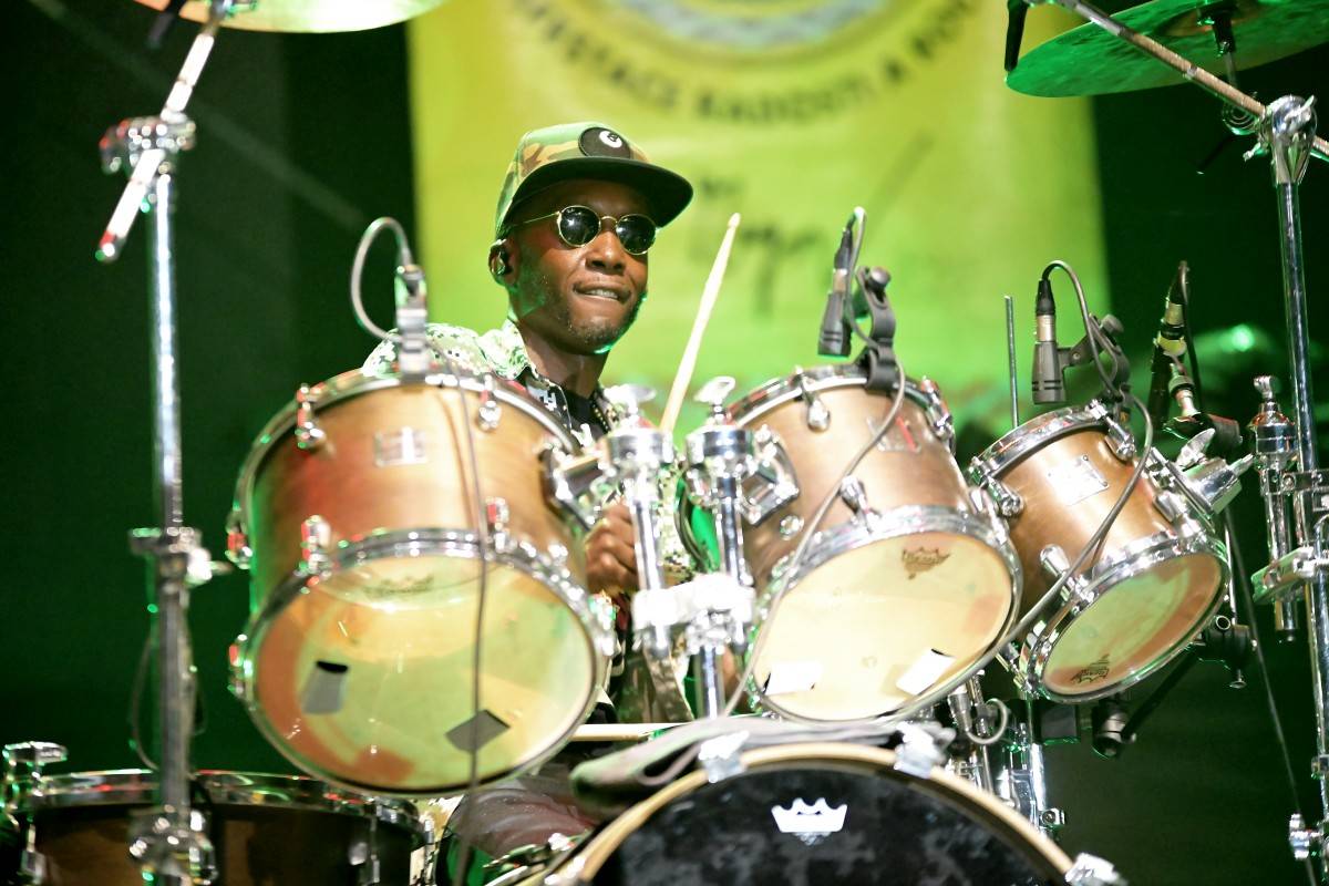 TrutnOFF, den třetí: The Wailers, Monkey Business i Lucie ovládli areál Na Bojišti. Kodymova kytara skončila v publiku