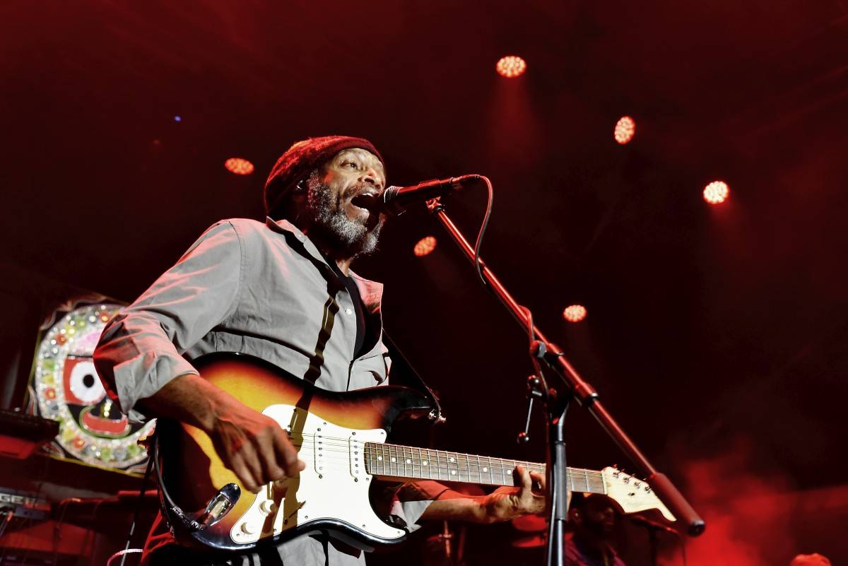 TrutnOFF, den třetí: The Wailers, Monkey Business i Lucie ovládli areál Na Bojišti. Kodymova kytara skončila v publiku