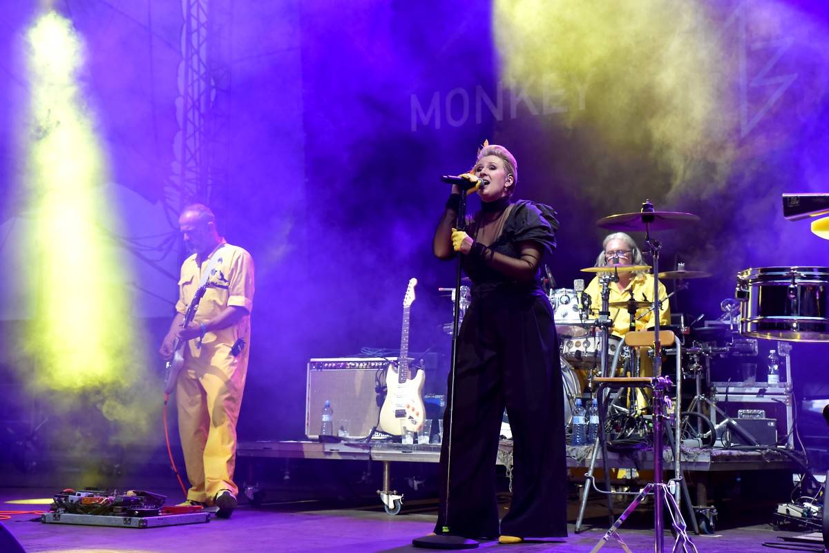 TrutnOFF, den třetí: The Wailers, Monkey Business i Lucie ovládli areál Na Bojišti. Kodymova kytara skončila v publiku