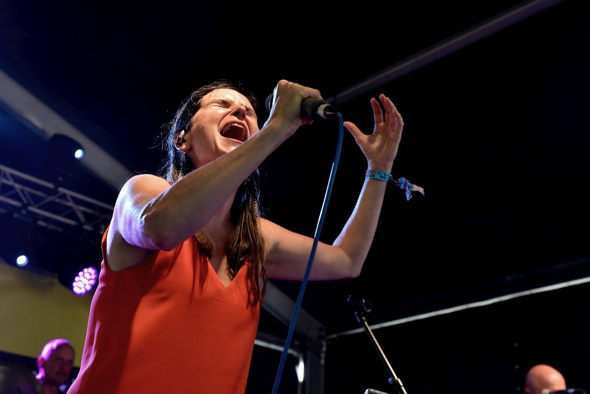 TrutnOFF, den třetí: The Wailers, Monkey Business i Lucie ovládli areál Na Bojišti. Kodymova kytara skončila v publiku