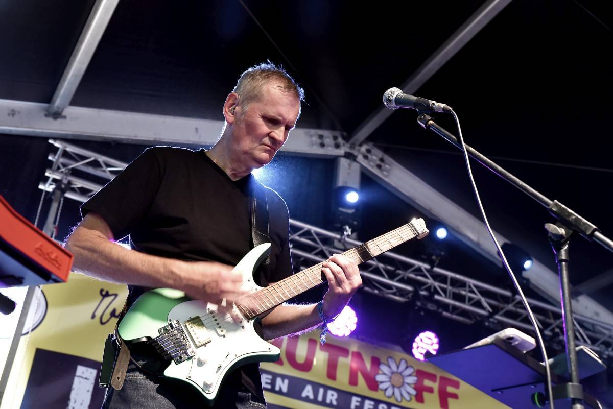 TrutnOFF, den třetí: The Wailers, Monkey Business i Lucie ovládli areál Na Bojišti. Kodymova kytara skončila v publiku