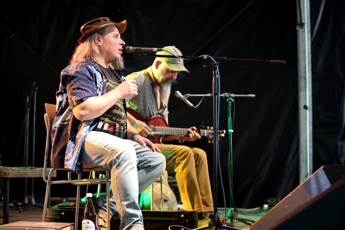 TrutnOFF, den třetí: The Wailers, Monkey Business i Lucie ovládli areál Na Bojišti. Kodymova kytara skončila v publiku
