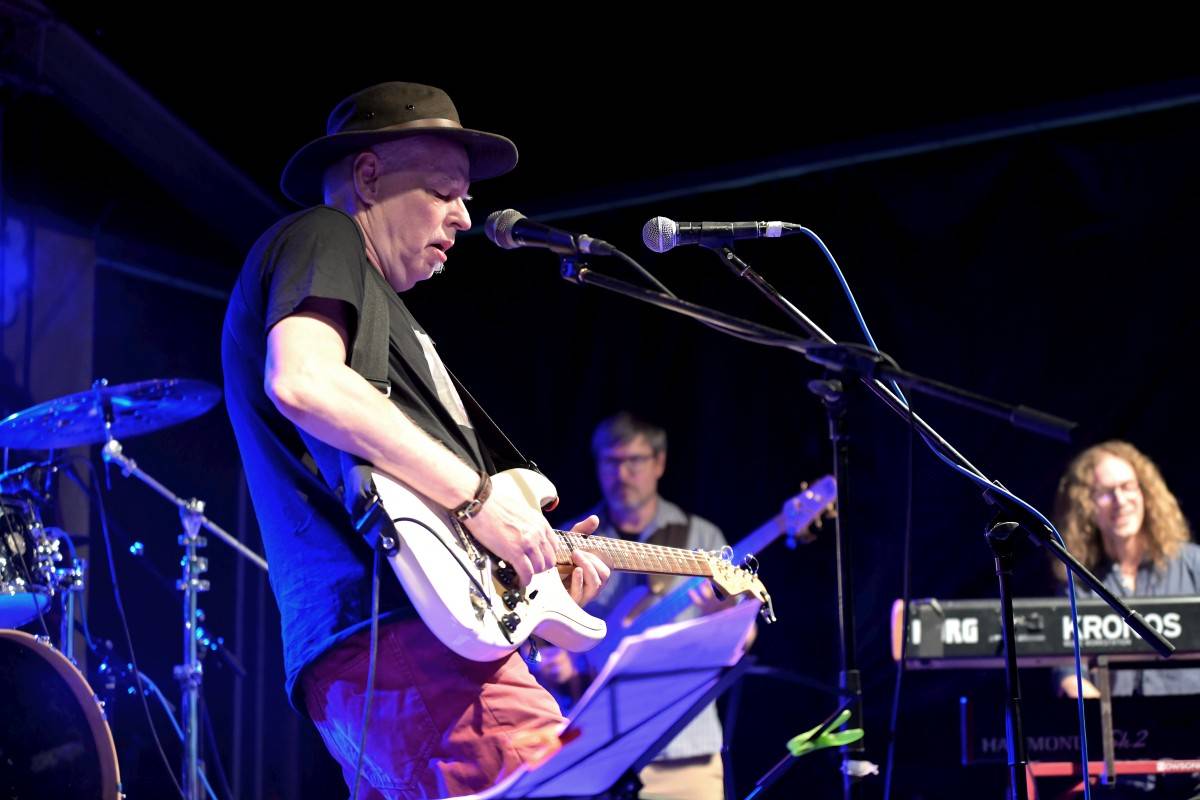 TrutnOFF, den třetí: The Wailers, Monkey Business i Lucie ovládli areál Na Bojišti. Kodymova kytara skončila v publiku