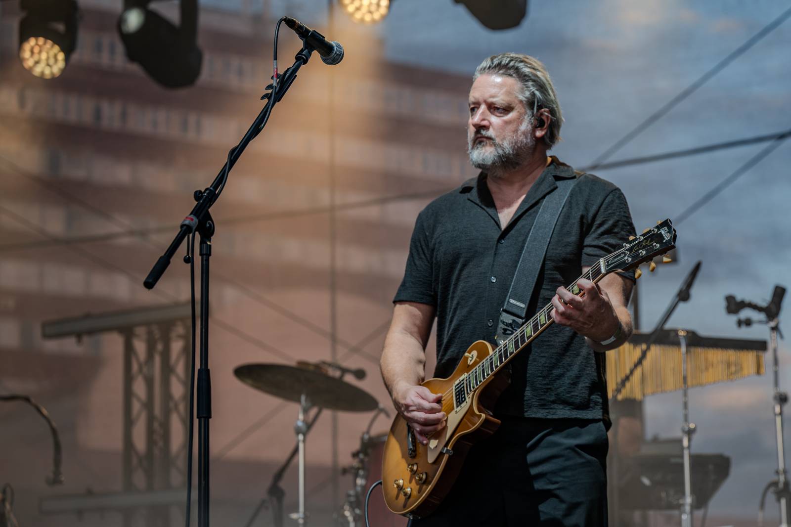 David Koller bavil publikum v pražském Areálu 7. Na Prague Open Air oslavil Kollerband dvacet let na scéně