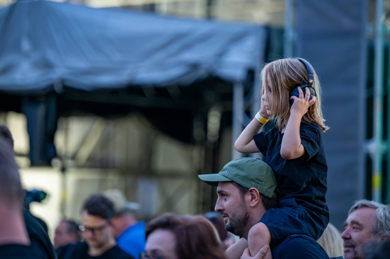 David Koller bavil publikum v pražském Areálu 7. Na Prague Open Air oslavil Kollerband dvacet let na scéně