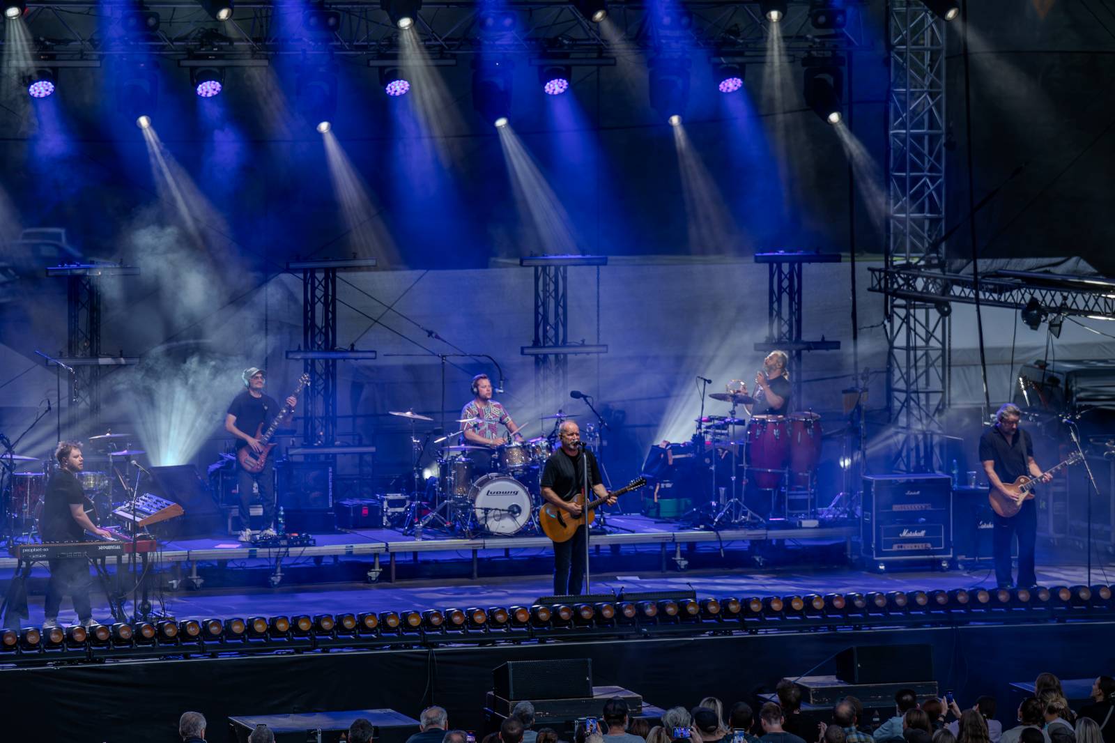 David Koller bavil publikum v pražském Areálu 7. Na Prague Open Air oslavil Kollerband dvacet let na scéně