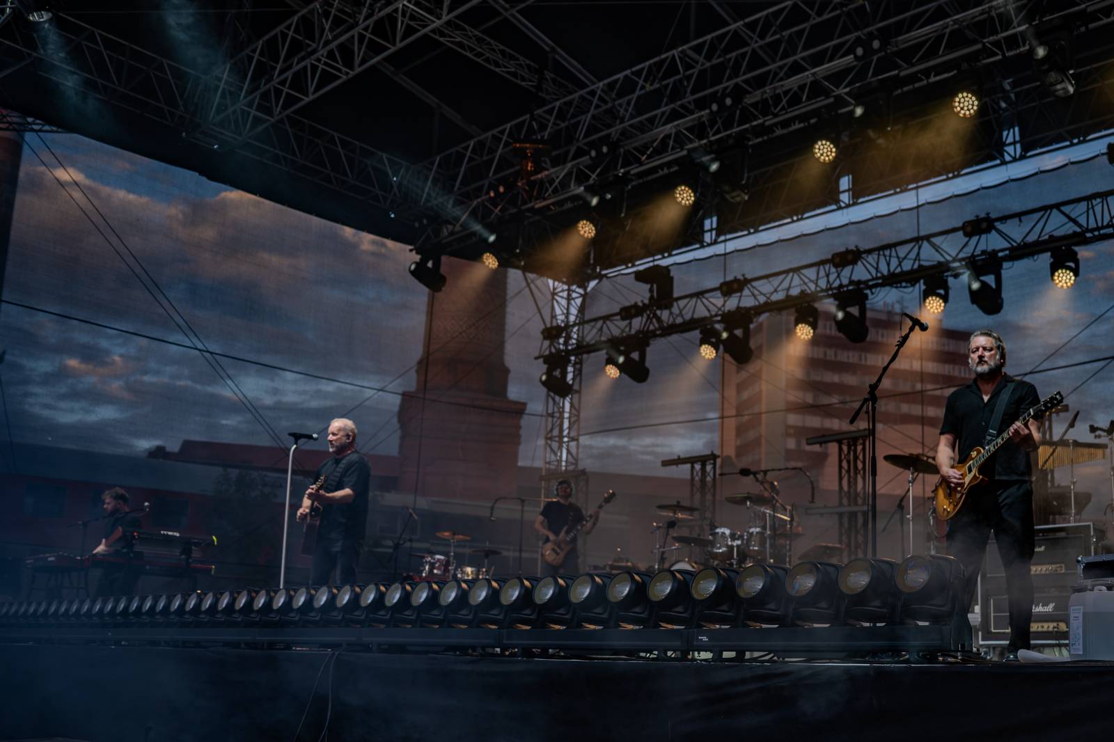 David Koller bavil publikum v pražském Areálu 7. Na Prague Open Air oslavil Kollerband dvacet let na scéně