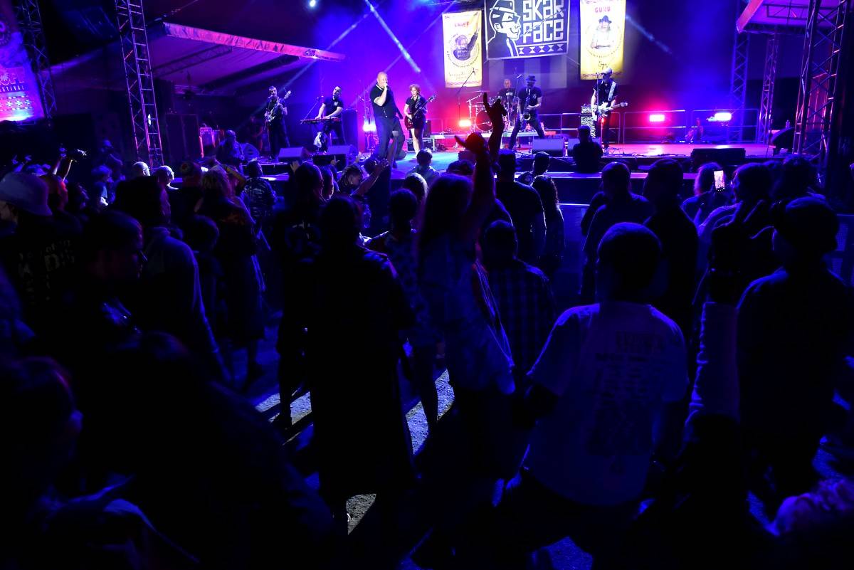 Festival TrutnOFF uzavřeli Znouzectnost, The Beatles Revival, Hally Belly či francouzští Skarface