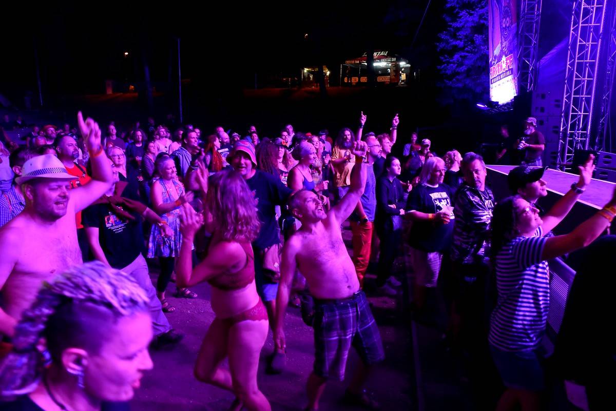 Festival TrutnOFF uzavřeli Znouzectnost, The Beatles Revival, Hally Belly či francouzští Skarface