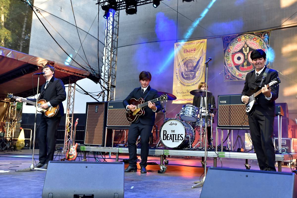 Festival TrutnOFF uzavřeli Znouzectnost, The Beatles Revival, Hally Belly či francouzští Skarface