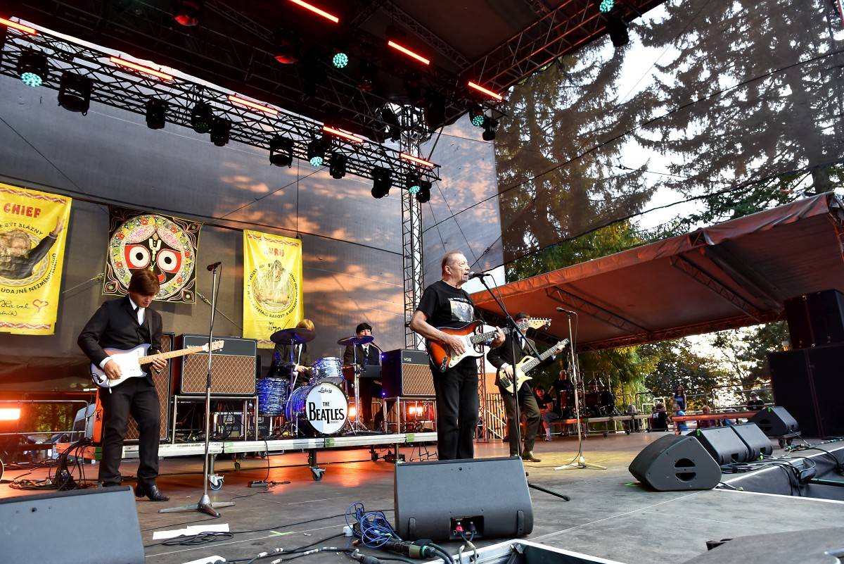 Festival TrutnOFF uzavřeli Znouzectnost, The Beatles Revival, Hally Belly či francouzští Skarface