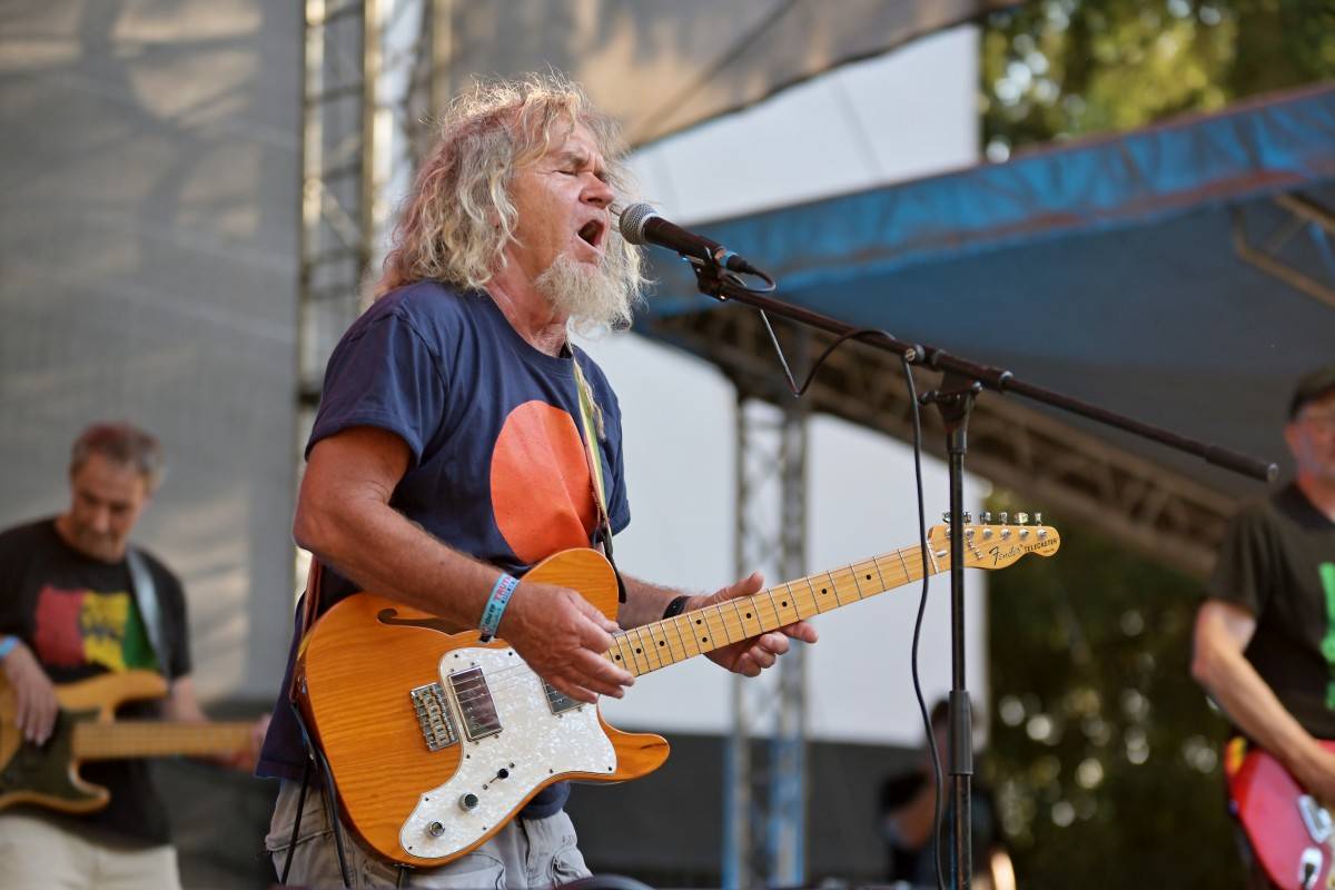 Festival TrutnOFF uzavřeli Znouzectnost, The Beatles Revival, Hally Belly či francouzští Skarface
