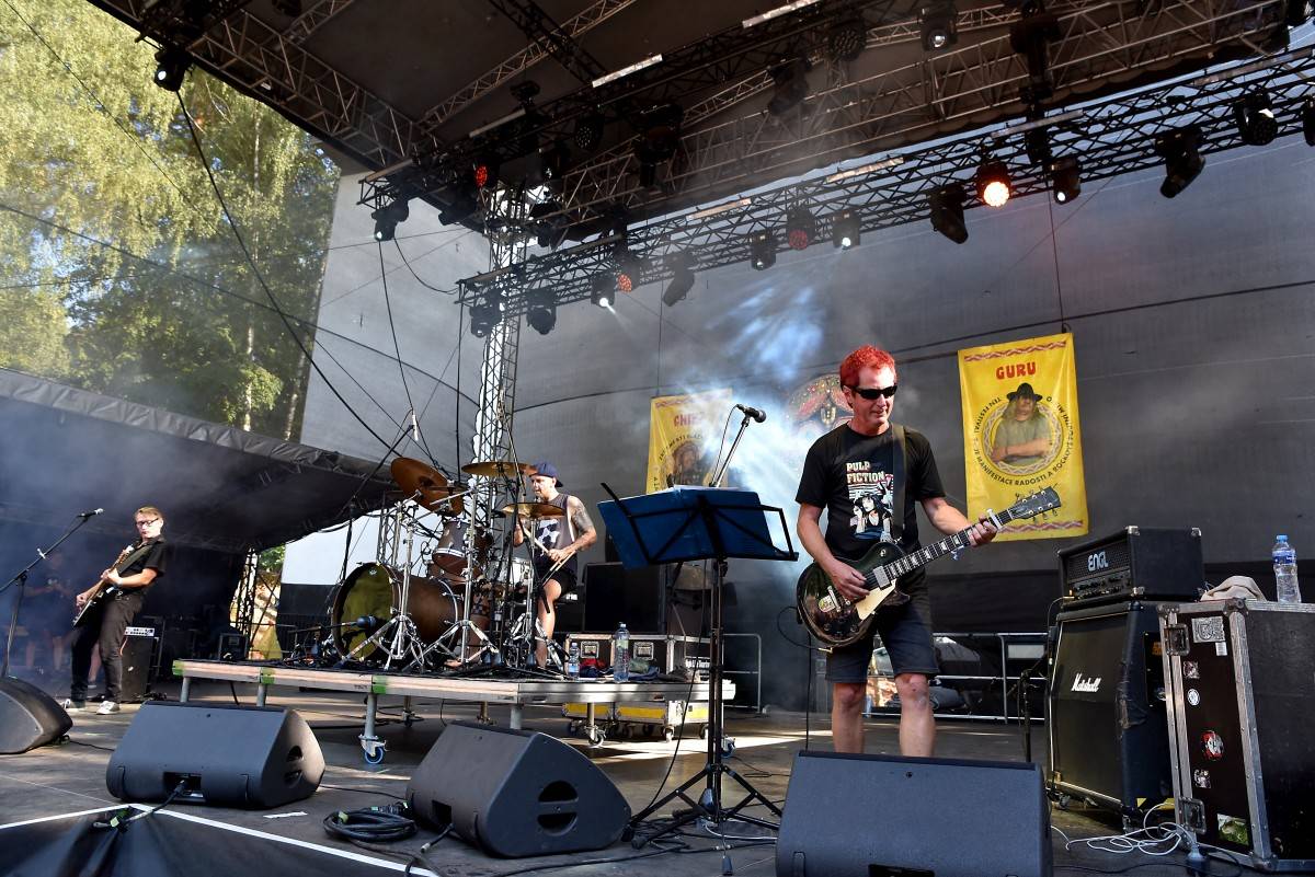 Festival TrutnOFF uzavřeli Znouzectnost, The Beatles Revival, Hally Belly či francouzští Skarface