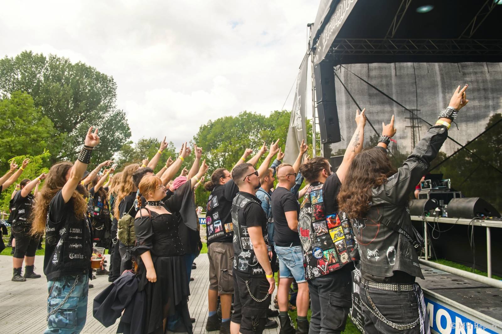 Armageddon of Decibels vol. 9: XIII. století a Nargaroth zakončili metalový nářez v Plzni
