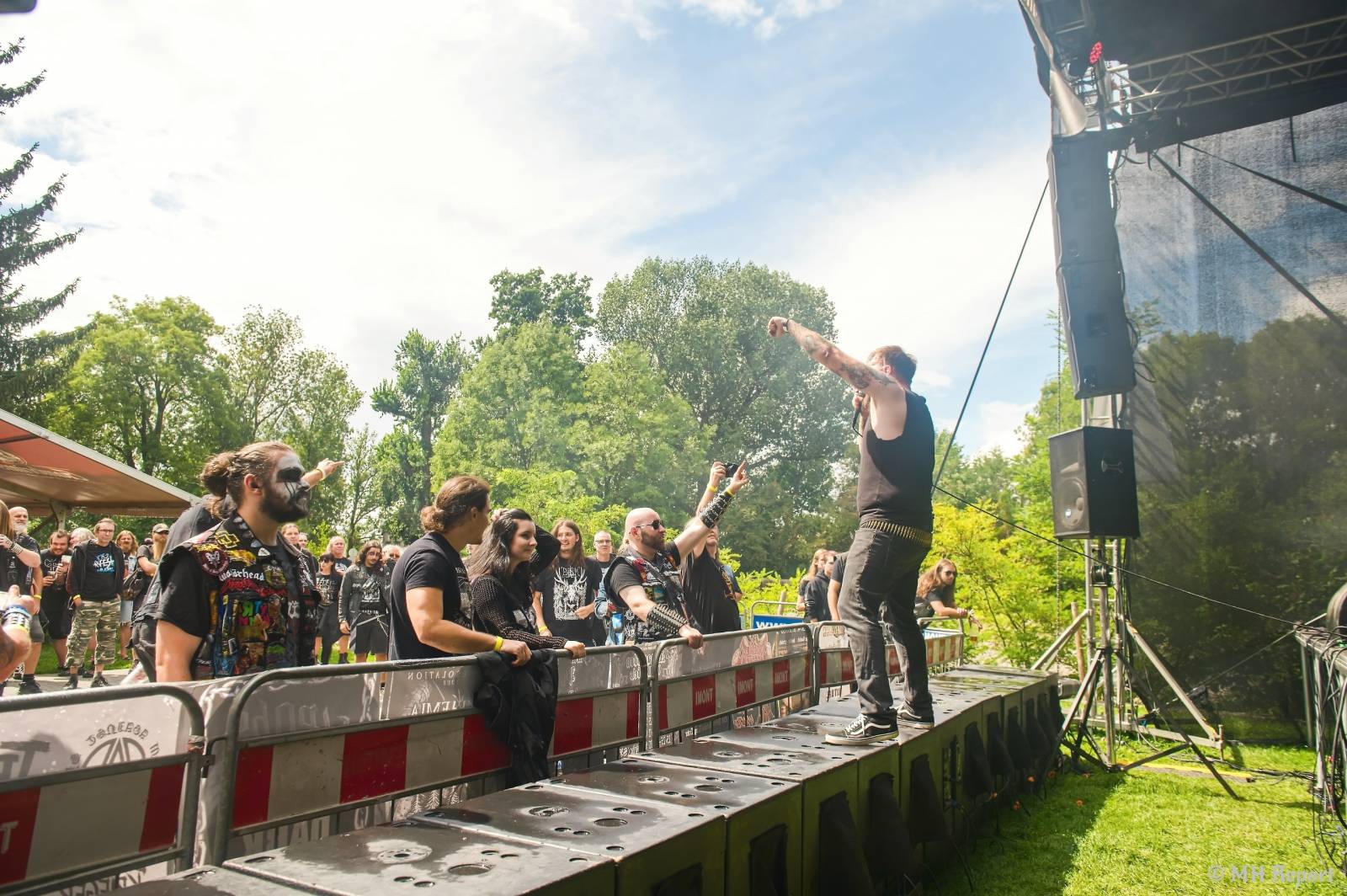 Armageddon of Decibels vol. 9: XIII. století a Nargaroth zakončili metalový nářez v Plzni