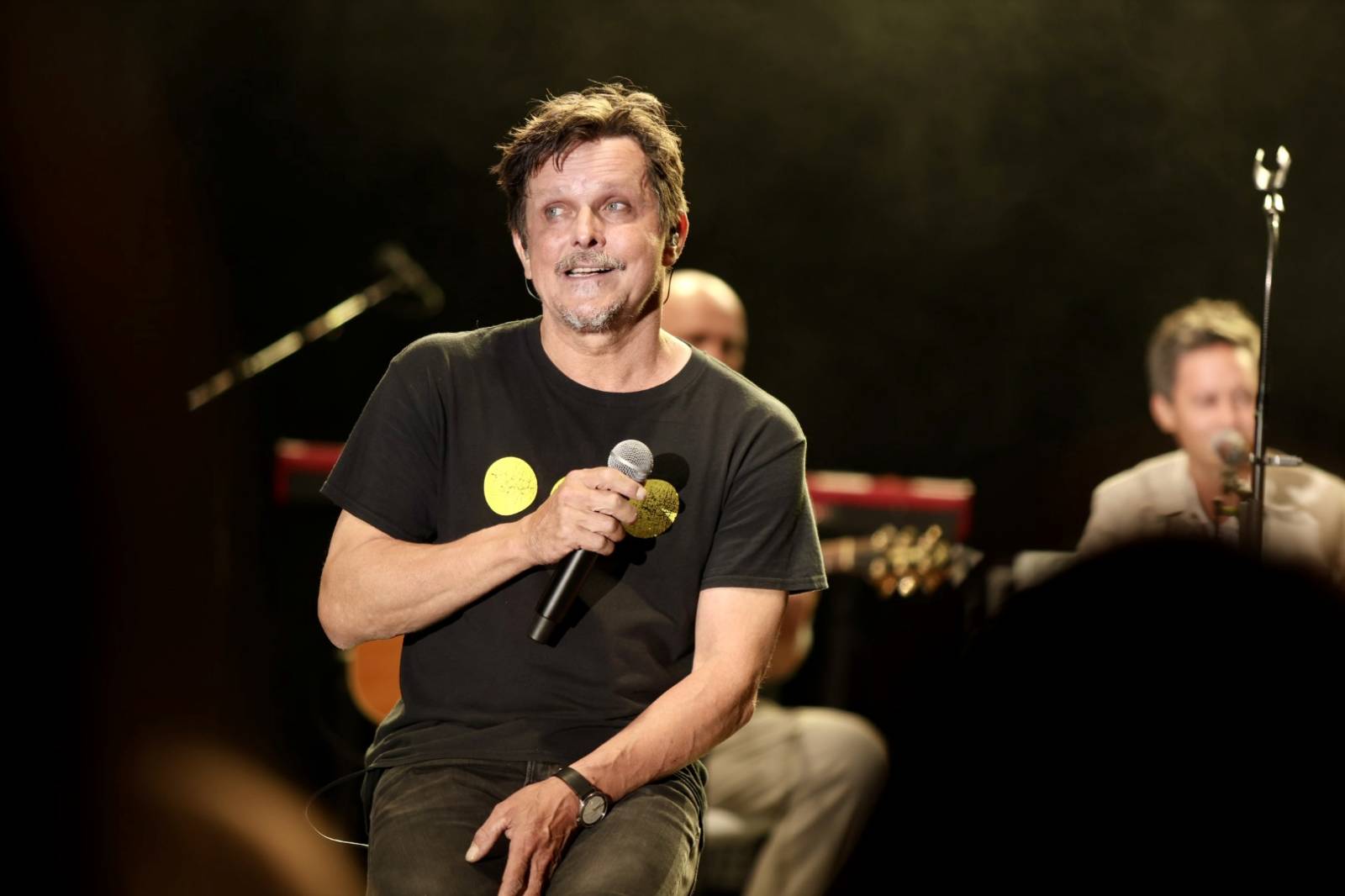 Open Air léto s Chinaski v Třeboni. Kapela zahrála největší hity a vzala fanoušky do šatny