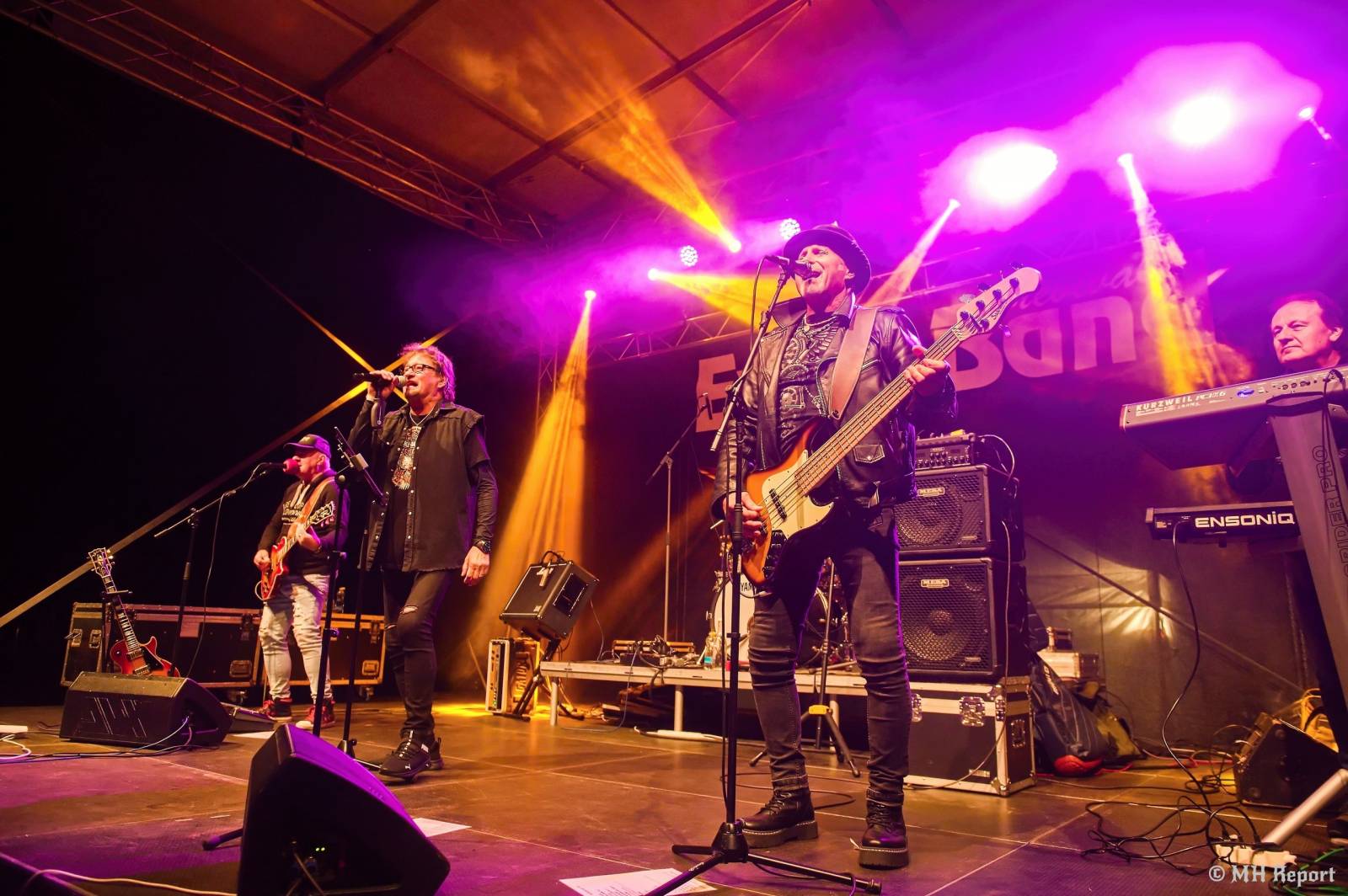 Vejprnice ovládly rockové legendy. Vystoupili Tublatanka, Turbo, Odyssea a Extra Band Revival