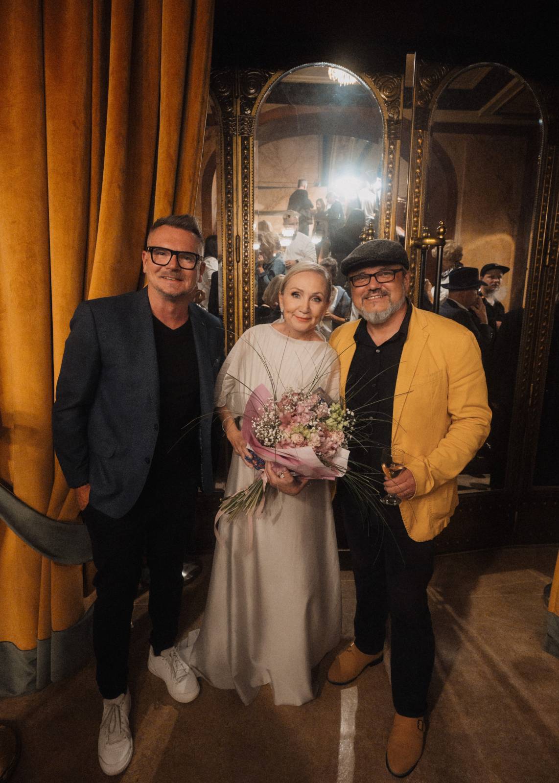 Kino Lucerna promítalo film o Báře Basikové, na premiéru přišli Petr Janda, Vojtěch Dyk i bývalá prezidentka