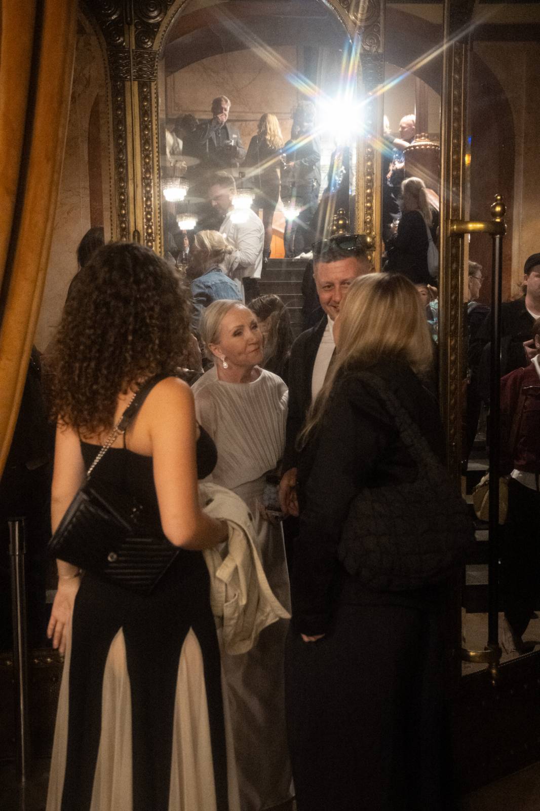 Kino Lucerna promítalo film o Báře Basikové, na premiéru přišli Petr Janda, Vojtěch Dyk i bývalá prezidentka
