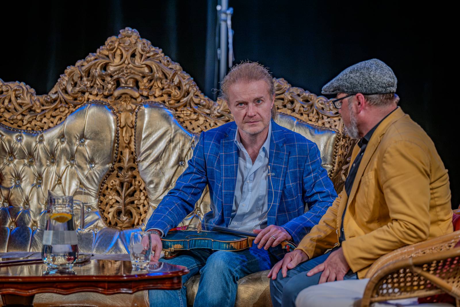 Talkshow U Aleše na střeše poprvé v Divadle Radka Brzobohatého. Excelovali Pavel Šporcl, David Matásek, Zuzana Kajnarová, Vladimír Franz a Jan Antonín Duchoslav
