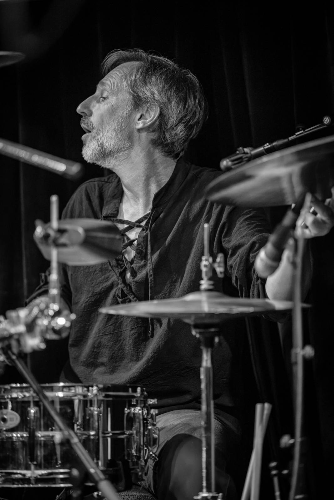 Red Baron Band pokřtil v Malostranské besedě nové album, připil si na něj whisky od Iana Paice