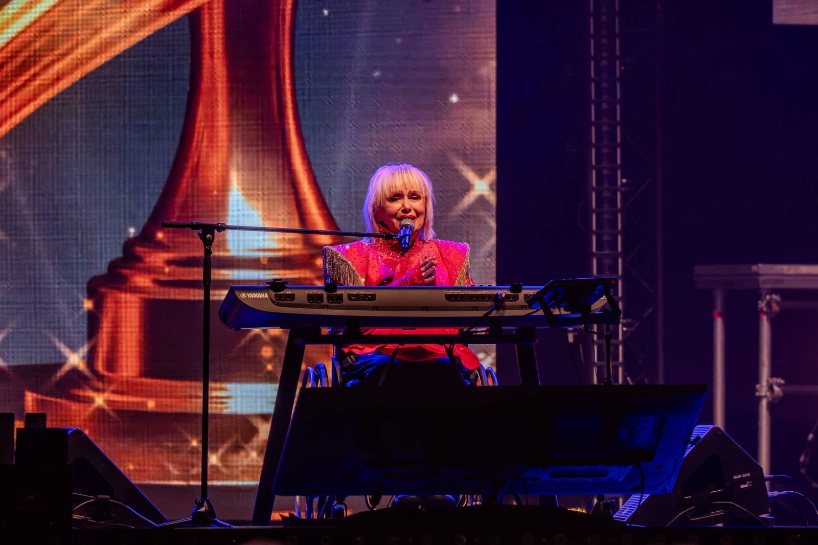 Neskutečná Marika Gombitová. Slovenská diva oslavila v O2 areně sedmdesát let, předvedla perfektní výkon