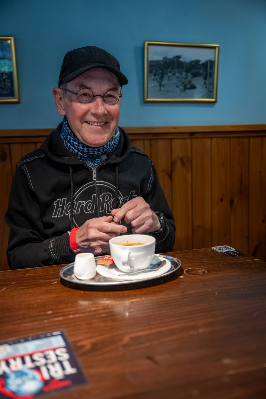 Lou Fanánek Hagen slaví šedesáté narozeniny. Na Staré sokolovně pokřtil knihu a album, které si k jubileu nadělil