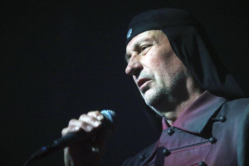 Život, jak jej znáte, skončil, vítali své fanoušky Laibach v Brně. Na Flédě představili album Musick
