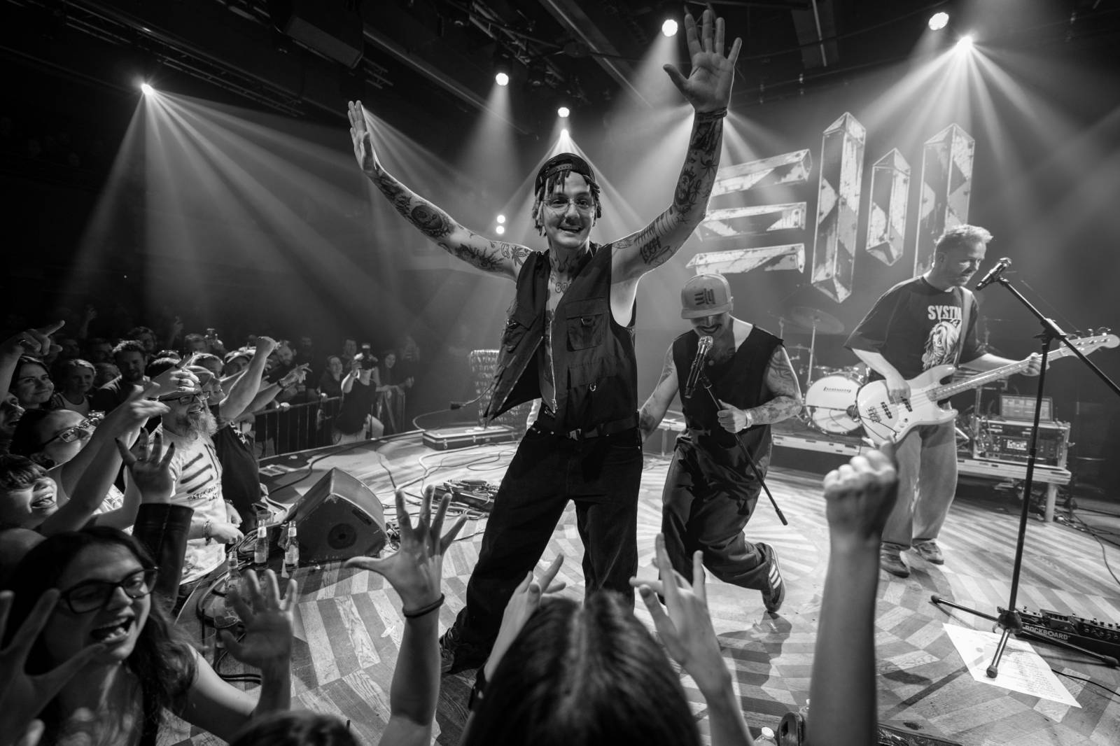 Kombo, které funguje. Elektrïck Mann a Pondělníci vyprodali pražský Lucerna Music Bar