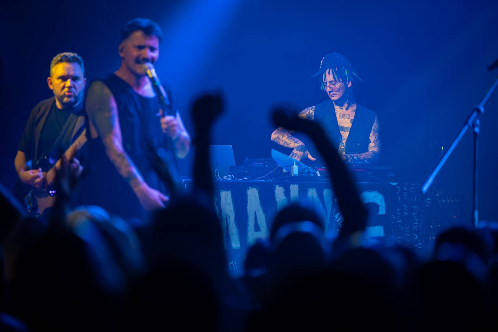 Kombo, které funguje. Elektrïck Mann a Pondělníci vyprodali pražský Lucerna Music Bar
