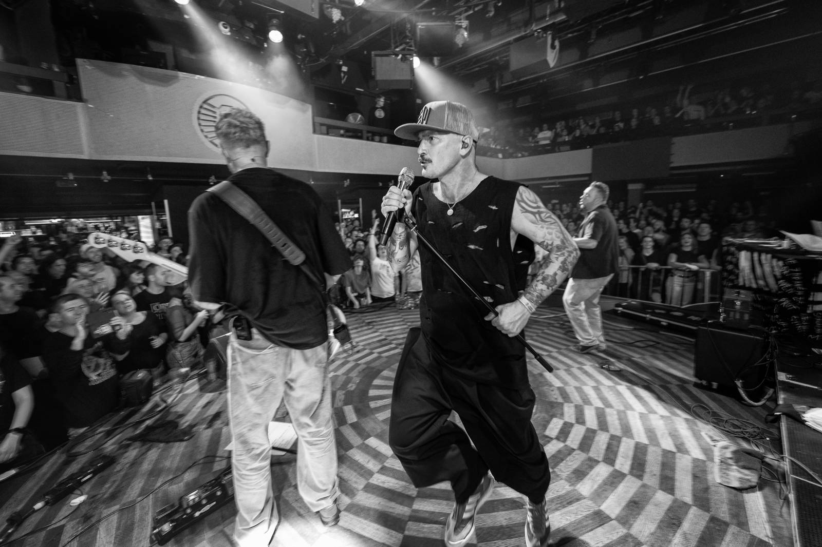 Kombo, které funguje. Elektrïck Mann a Pondělníci vyprodali pražský Lucerna Music Bar