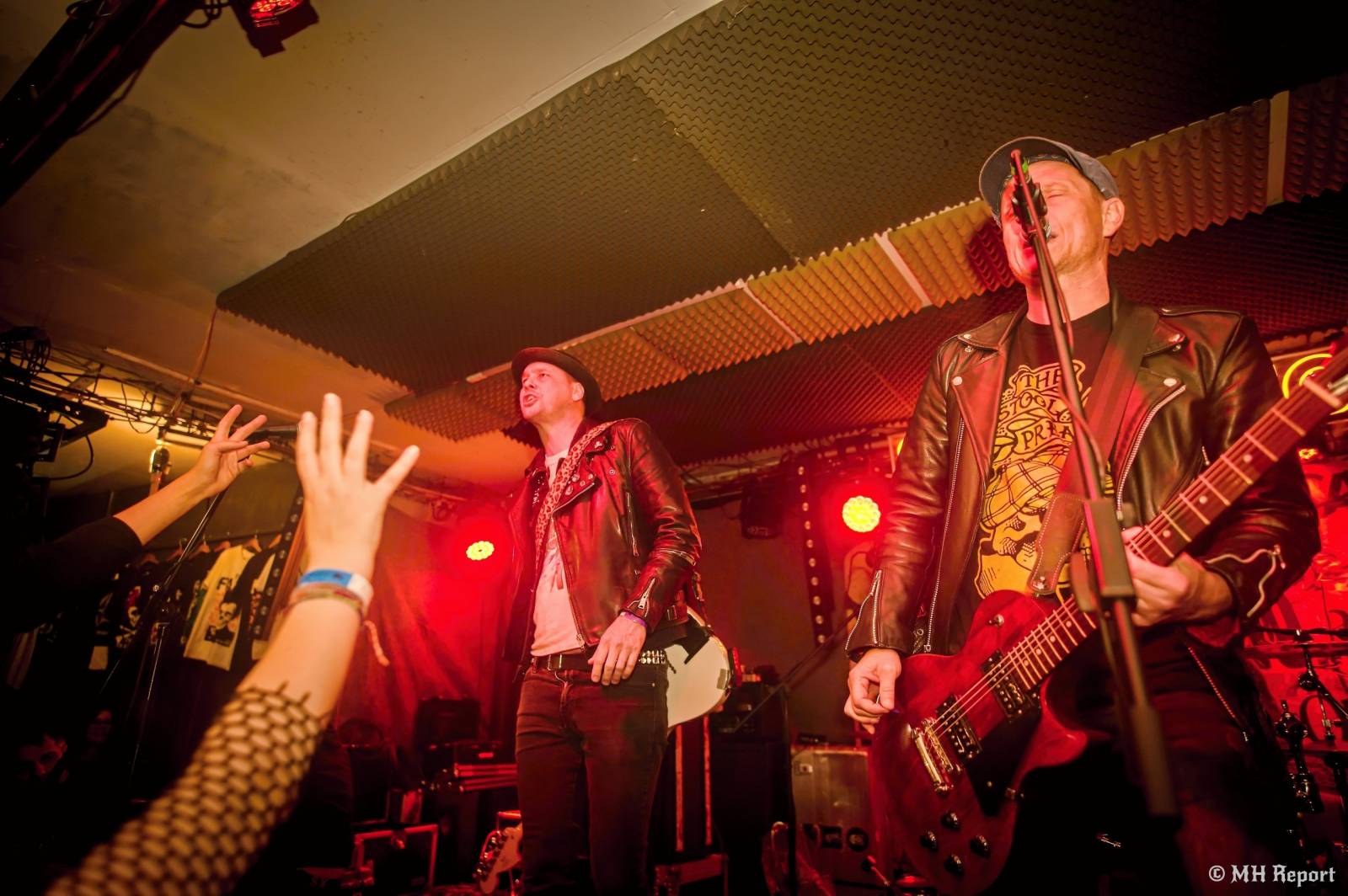 Bože, zachraň punk! SPS a The Fialky se na společném turné zastavili v Plzni