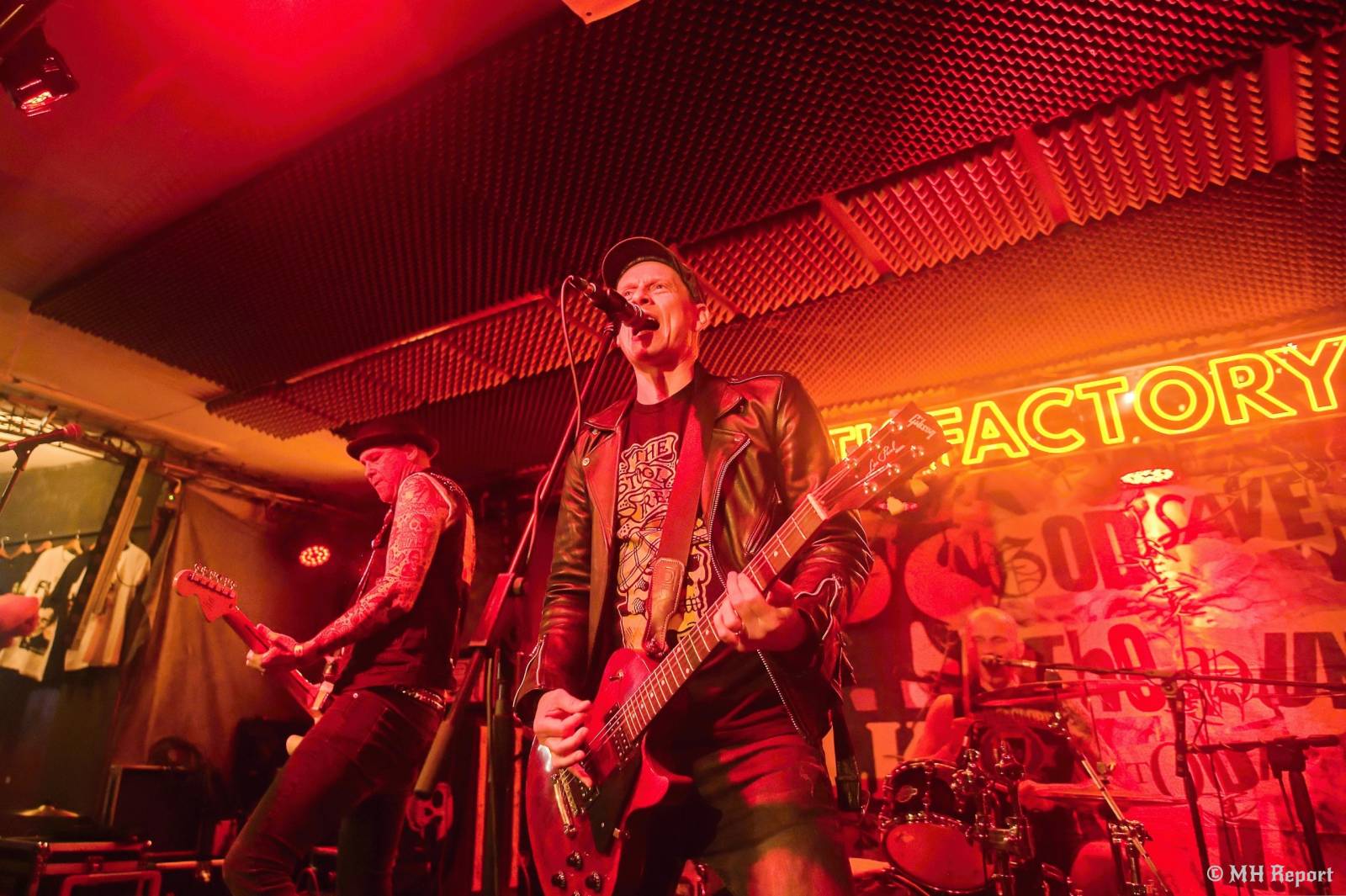 Bože, zachraň punk! SPS a The Fialky se na společném turné zastavili v Plzni