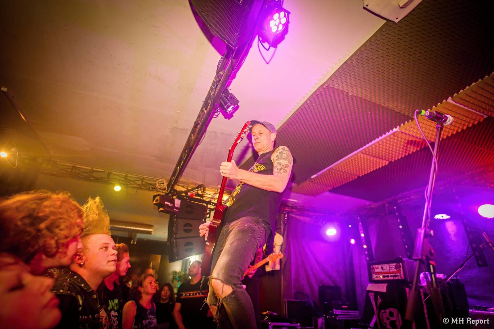 Bože, zachraň punk! SPS a The Fialky se na společném turné zastavili v Plzni
