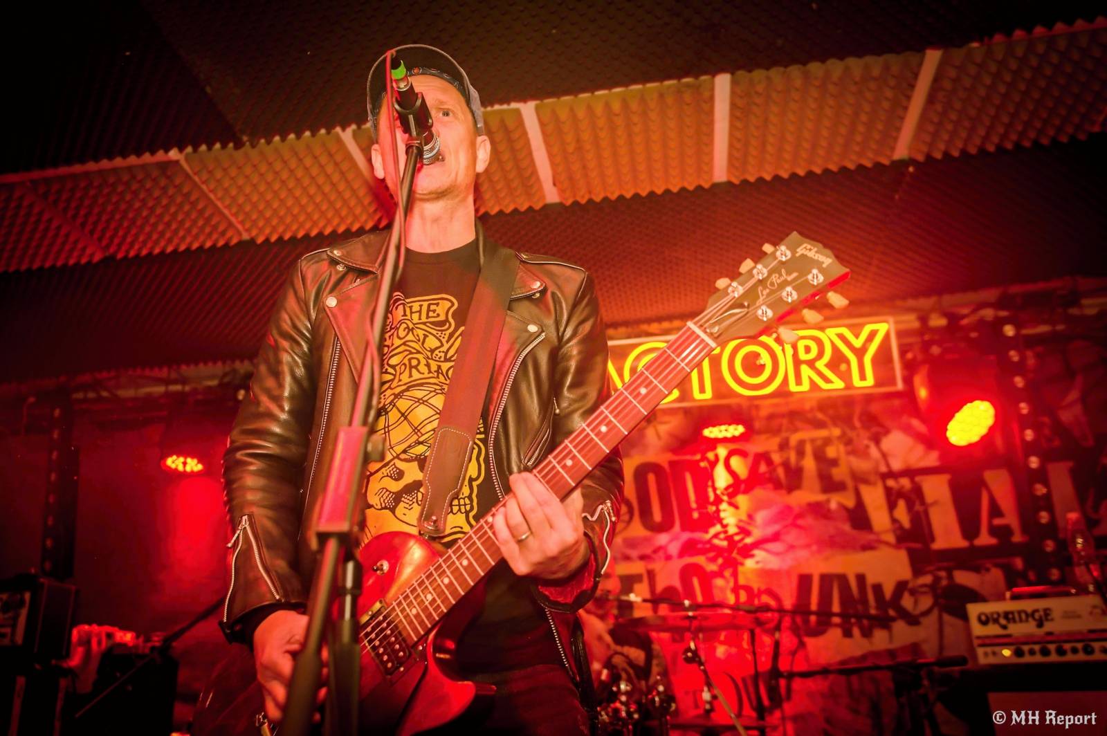 Bože, zachraň punk! SPS a The Fialky se na společném turné zastavili v Plzni